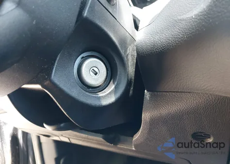 2015 Ford Focus Se z USA, uszkodzony, nr VIN 1FADP3K21FL213775